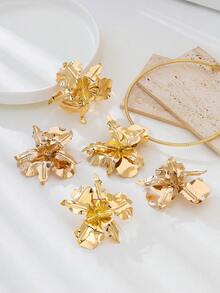 1 Set de Pendientes Retro Europeos y Americanos Exagerados con Flores 3D Asimétricas y Brillantes, Regalo para Mujeres, Adecuado para Vacaciones y Banquetes - Dorado - Ver 2