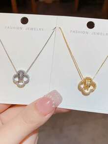 Four-Leaf Clover Beaded Necklace With Rhinestone Waist Pendant, Luxury Elegant Design For Women - Women's Lucky Bead Necklace - View 4