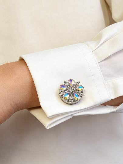 1pc Fashionable Rhinestone Flower Button Decorations, Fashionable High-End Brooches For Clothing, Collar Clips, Tie Clips, Women's Accessories, Women's Party Luxury Delicate Clothing Cufflinks, Suitable For Daily Use Wearing, As Gifts For Friends, As Gifts For Couples, As Gifts For Family Members