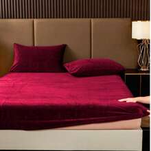 Single Size Fleece Sheet Set Measuring 165x228cm. Soft And Comfortable. - Wine - View 4