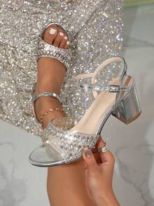 Zapatos de tacón grueso con brillantes de rhinestone plateados glamorosos, tacones altos de punta cuadrada con una sola correa, adecuados para banquetes, fiestas y bodas (cantidad de rhinestones al azar) - Plateado - Ver 1