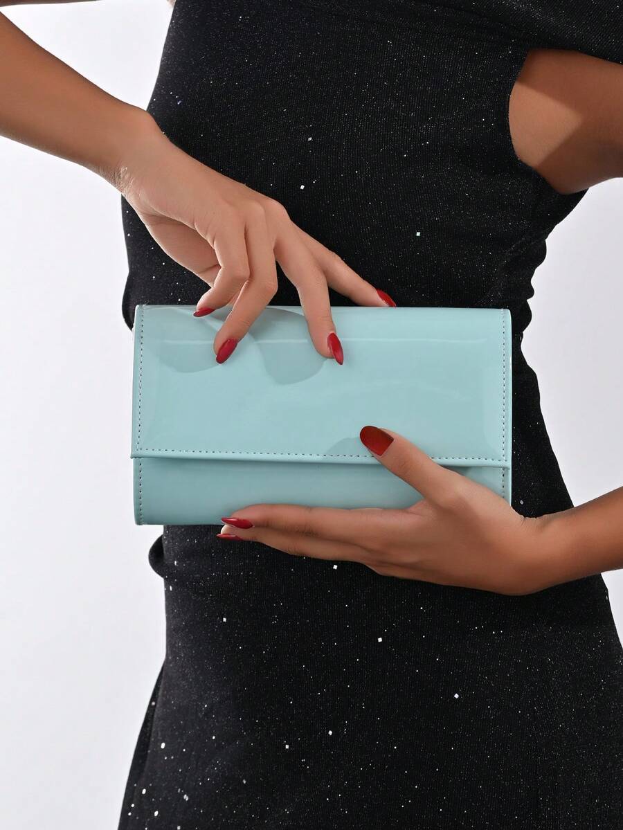 Y2K风格浅蓝色手拿包，优雅缎面晚宴手提包，配金色链条肩带，伴娘包，适合正式婚礼，鸡尾酒会斜挎包，简约设计，柔软PU皮革，适合婚礼、鸡尾酒会、约会之夜，时尚配饰，适合女性、女孩、街头风格爱好者。 - 淺藍色 - 查看 1