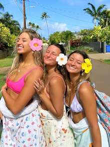 9 Pieces Of Hawaiian Flower Hairpins In Random Colors, Women's Artificial Flower Hairpins, Suitable For Holiday Beach Parties, Summer Tropical Floral Hair Accessories, Girls' Holiday Gifts, Flat Claw Clips, Hair Slides, Hair Claws, Head Accessories - View 6