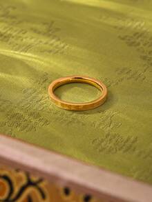 1枚金色不锈钢字母戒指，材质无害，经典永恒，高品质简约风格，适合日常佩戴。 - 金色 - 查看 1