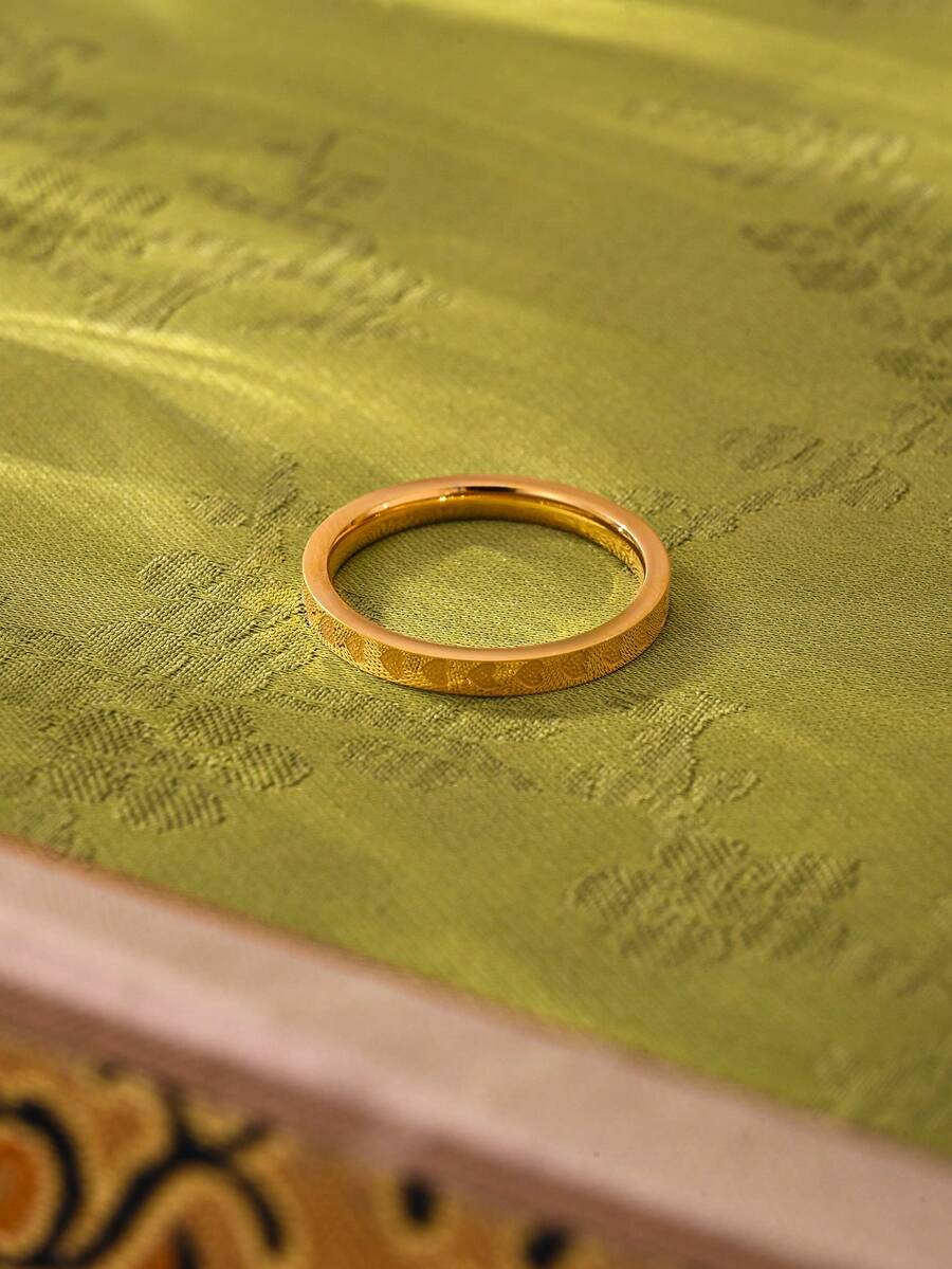 1枚金色不锈钢字母戒指，材质无害，经典永恒，高品质简约风格，适合日常佩戴。 - 金色 - 查看 1