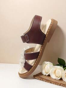 1双女童棕色凉鞋，防滑平底凉鞋，珍珠蕾丝饰边魔术贴公主鞋，适合夏季郊游、休闲聚会、日常穿着、婚礼和派对等场合。 - 棕色 - 查看 4