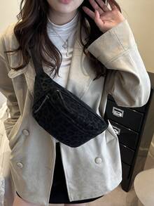 Fashionable Printed Women's Chest Bag, New Leopard Print Waist Bag, Large Capacity Commuter Crossbody Bag - Black - View 4