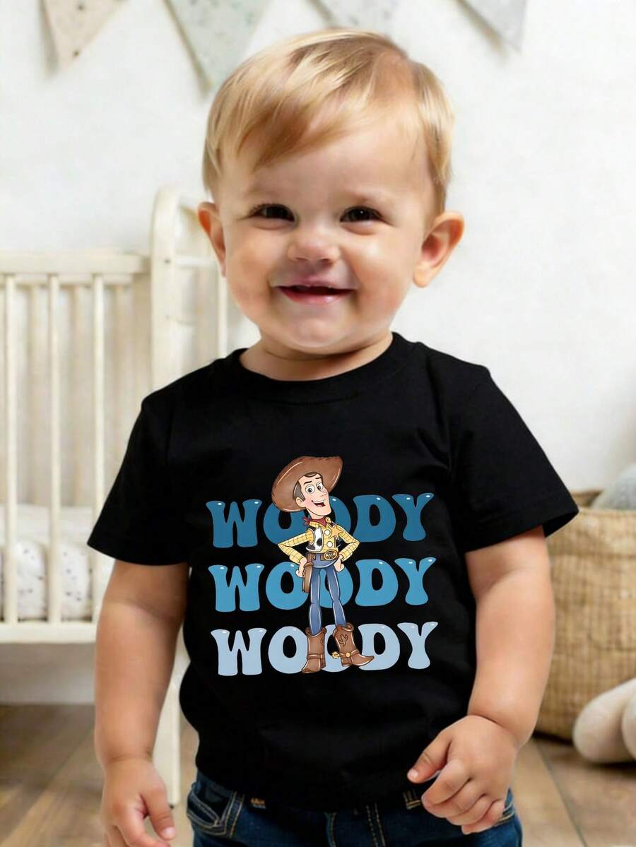 This Disney Toy Story Sheriff Woody Graphic Casual Short-Sleeved T-Shirt With A Round Neckline Is Designed For Both Baby Boys And Girls, Making It An Ideal Choice For Summer Wear. - Noir - Voir 1