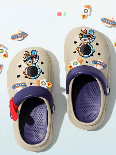 نعال منزلية داخلية، صنادل شاطئية خارجية