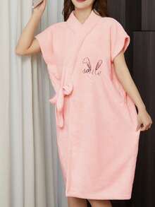 1件女士春夏可爱刺绣无袖睡袍，家居服，可作浴巾，开衫式长袍，家居长袍，夏季斗篷，披肩，僧袍，柔软保暖，适合浴室、泳池、海滩、冲浪等场合。 - 彩色 - 查看 21