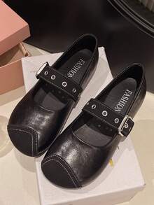 2026 Spring New Women's Round Toe Flat Shoes, Soft Bottom Leather Buckle Strap Retro Fashion Loafers - Black - View 1