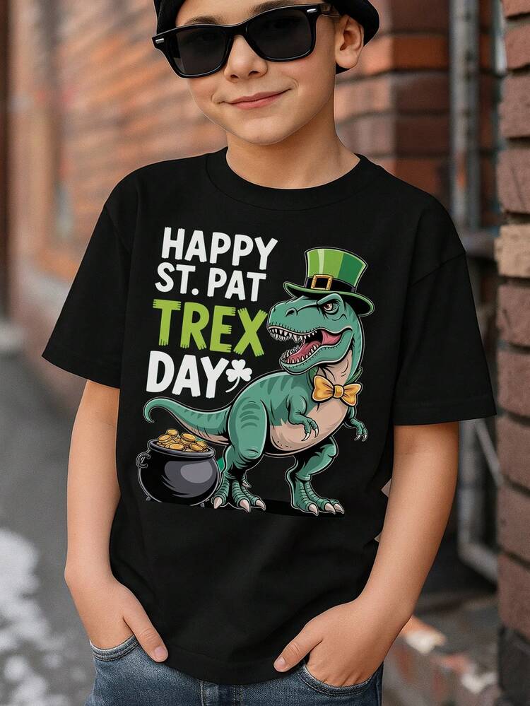 Camiseta de algodón con estampado de trébol irlandés de la suerte para niños pequeños/preadolescentes, temática de T-Rex, San Patricio 2026, con seis y siete tréboles. Camiseta del Día de San Patricio. Camiseta con trébol de la suerte y meme 67. Camisetas negras con temática de T-Rex. Camiseta con duendes que dicen 6, 7, seis y siete. Ideal para fiestas divertidas del Día de San Patricio. Con elementos de tréboles de la suerte. El mejor regalo para el Día de San Patricio, Carnaval, Día de juegos, Feliz Pascua, Cumpleaños. Camisetas navideñas que les encantan a los niños preadolescentes: estampado de T-Rex. Camiseta para niños pequeños y preadolescentes, 67 irlandés para niños, divertido estampado de juegos. Camiseta deportiva de algodón con cuello redondo, informal y cómoda. Ropa infantil para el Día de San Patricio. - Negro - Añade 1