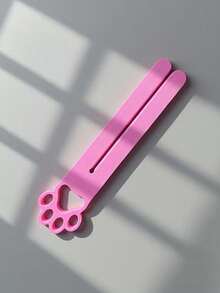 这款猫粮挤压器采用开口式设计，适用于大小两种尺寸的猫粮袋。它是一款便携式猫形膏状猫粮袋挤压器，配有符合人体工程学的把手。产品采用耐用的PETG材料制成，操作和清洁都非常方便。 - 2公升 - 查看 13