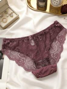 一套女士纯色低腰无钢圈文胸和内裤内衣套装，适合电音节、派对、泳装、沙滩装等场合。 - 酒紅色 - 查看 5