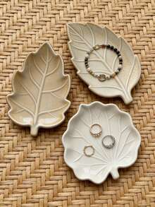 1 Fashionable Leaf Gypsum Tray Cushion Tray Mold, Suitable For DIY Handmade - Leaf Plaster Tray Pad Tray Mold - View 6