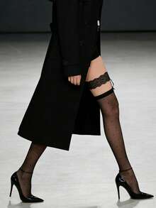 女士黑色吊袜带蕾丝过膝长袜 - 可拆卸腿环和透明蕾丝，设计师款过膝袜，适合约会之夜、新娘造型和Y2K风格 - 黑色 - 查看 2