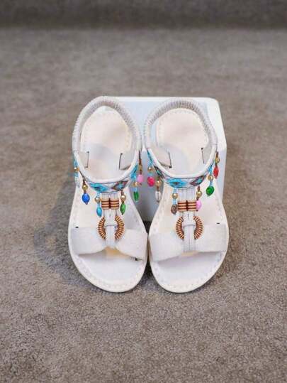 1双女童平底凉鞋，2026新款时尚百搭波西米亚风公主凉鞋，适合上学、日常穿着、派对、海滩等场合。