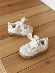 1 Pair Spring/Summer Baby Girl Anti-Slip Soft Bottom Toddler Shoes - Beige - View 1