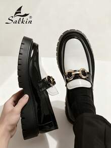 Salkin 全新英伦风设计师男士一脚蹬乐福鞋，复古气息，价格实惠，高端质感，柔软舒适，圆头，优雅正装皮鞋，亮面漆皮，防滑厚底，适合休闲、约会、派对、婚礼、新郎、社交场合，春夏秋三季。注意：尺码偏小，请订购大一码。 - 黑白 - 查看 8