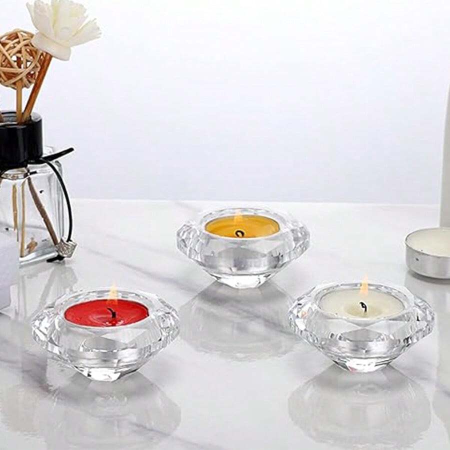 Bộ 2 chân nến pha lê K9 trong suốt sang trọng kèm đế kim loại đánh bóng - Thiết kế pha lê trong suốt lấp lánh - Thích hợp trang trí nhà cửa, văn phòng và tiệc tùng - Món quà hoàn hảo cho tân gia và các dịp đặc biệt. - Nhiều màu - Xem 1