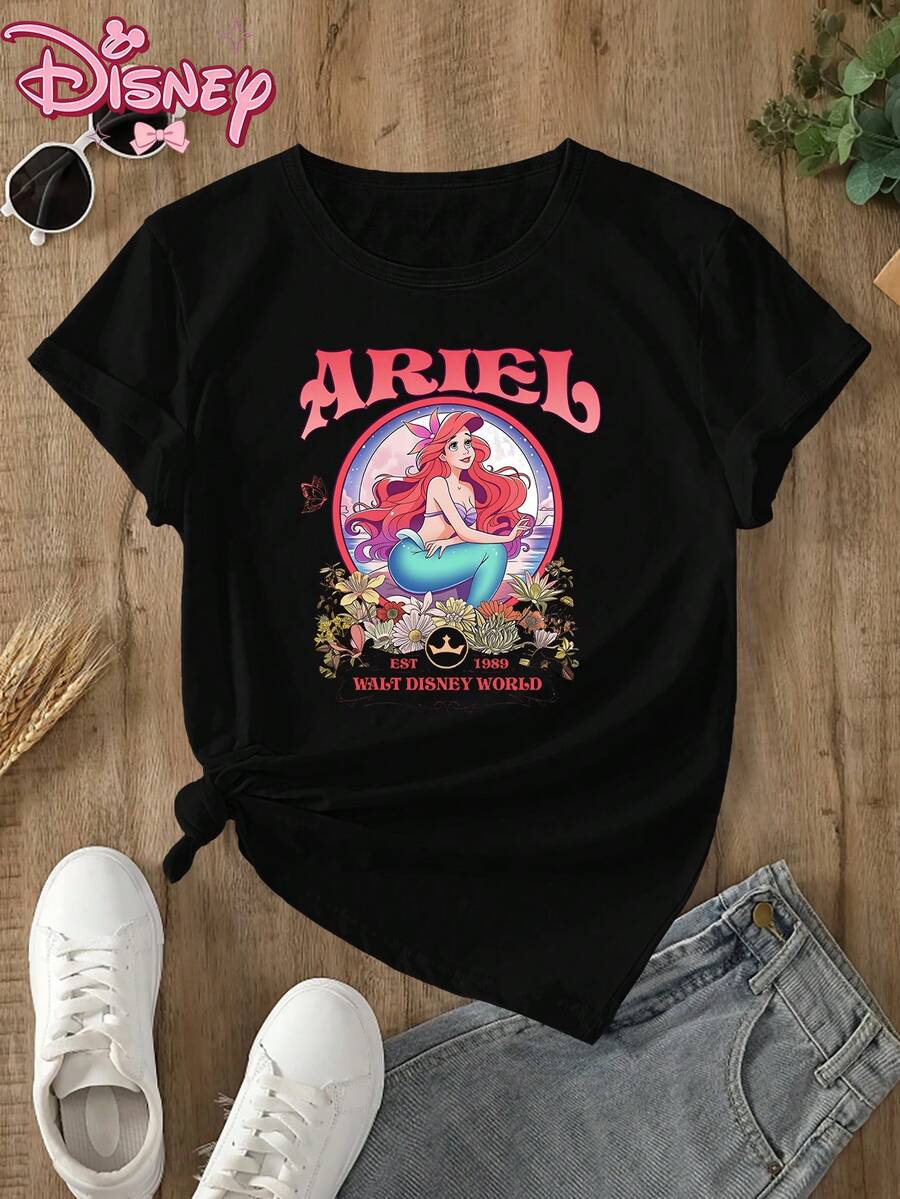 Disney Women's T-Shirt,Disney Ladies T-Shirt Featuring Classic Disney ARIEL Princesses Patterns, Made Of Soft, Comfortable And Durable Fabric. A Spring/Summer Round-Neck Short-Sleeved T-Shirt, Suitable For Daily Wear, Shopping,St. Patrick's Day, Traveling And Party Outfits. Also A Wonderful Gift,Multiple Colors Are Available For Selection. - 黑色 - 查看 1