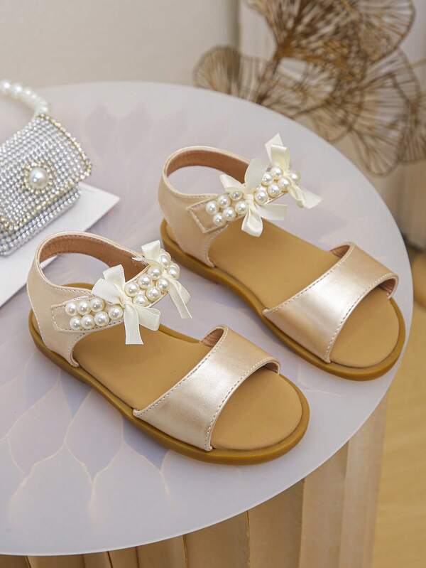 Kids' White Pearl Embellished Bow Sandals, Breathable Open-Toe Flats With Hook-And-Loop Closure, Comfortable Daily Wear Footwear For Kids