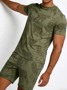 Men's Lightweight Summer Tiger Print Short Sleeve & Shorts Pajama Set, Stylish Home Wear - Army Green - View 2