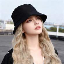 20英寸欧美女士时尚黑色渔夫帽，波浪形一体式假发帽，金色渔夫帽假发 - 彩色 - 查看 4