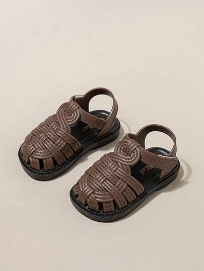 Best-Selling Princess Embossed Sandals With Woven Design And Anti-Slip Sole, Perfect For Birthdays, Weddings, And Summer Vacations In Black, Brown, Or Pink.