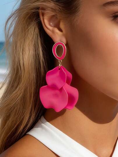 一对紫红色花瓣形多层流苏耳环，波西米亚风超大花朵吊坠耳环，适合派对、节日、海滩、比基尼等场合，优雅精致，女士适用。