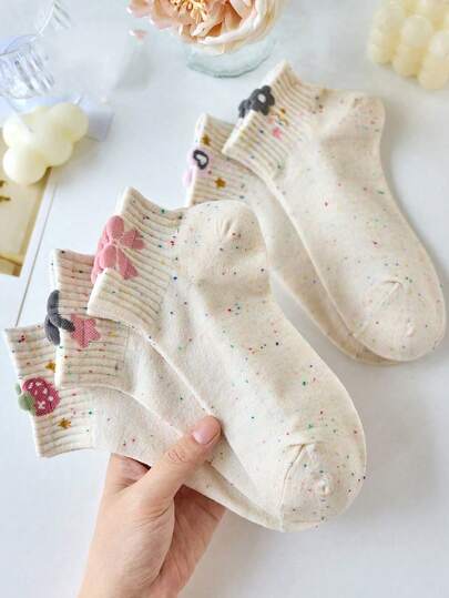 4双青少年网眼袜，3D立体花朵、草莓、蝴蝶结设计，低帮踝袜，高弹不勒脚，适合12-16岁女孩，颜色随机