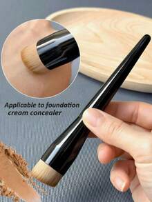 一套包含粉底刷、散粉修容刷、斜角腮红刷的专业化妆刷，包括粉底刷、遮瑕刷、腮红刷、修容刷、腮红刷、古铜粉刷、散粉刷、粉底刷和腮红刷。 - 彩色 - 查看 2