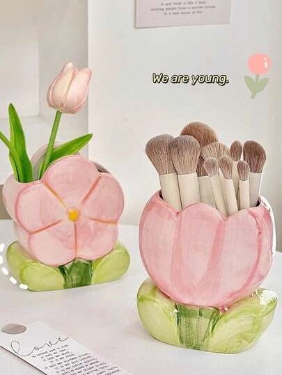 1pc Floral Pattern Makeup Brush Holder And Office Pen Cup, Versatile Desktop Organizer For Makeup, Skincare, Cosmetics, And Stationery, Ideal Bedroom Decor, Cozy Home & Bathroom Organization, Seasonal Halloween And Christmas Gift, Autumn-Themed Decor For Living Room, Dorm Room, Home Office, Back To School Gift