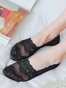 Women's Lace Invisible No-Show Shallow Mouth Socks Silicone Non-Slip Summer Low Cut Transparent Ankle Boat Socks - Multicolor - View 3