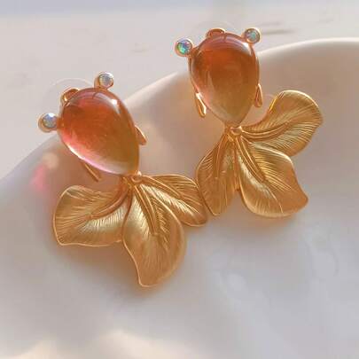 1 Pair Fashionable Unique Goldfish Design Earrings, Versatile For Daily Wear, Formal Events, Music Festivals, Jewelry Gift