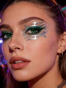 1张银色烫印工艺眼线贴纸 - 艺术眼线纹身贴纸，自粘式眼部装饰，非常适合派对、节日和角色扮演，易于粘贴，醒目的银色眼线贴纸 - 銀色 - 查看 3