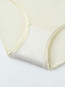 Annil New Spring Style Girls' Briefs Three-Piece Set - Combination 02 (White Powder + Porcelain Powder + Sprout Yellow) - View 3