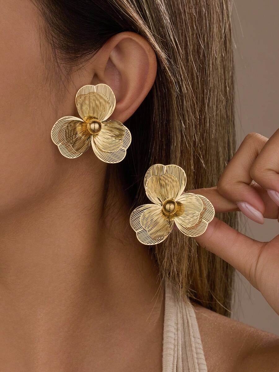 1 Pair Elegant Minimalist Metal Feeling Earrings With 3 Flowers, Clover, Heart Petal Double-Layer, Pearl Inlaid, 3D Ginkgo Leaf Flower Tassel Earrings - Yellow Gold - View 1