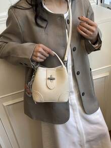 Dedoo 女士早春荔枝纹软皮经典水桶包，金属十字锁扣设计，百搭、温柔休闲风格，适合通勤、约会、下午茶等场合——手提/斜挎两用包 - 白色 - 查看 5