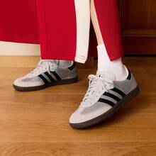 Women's Adidas SAMBA OG W "T-Toe" Classic Rhinestone Sneakers, Sports Shoes, Casual White Shoes - Light Grey - View 2