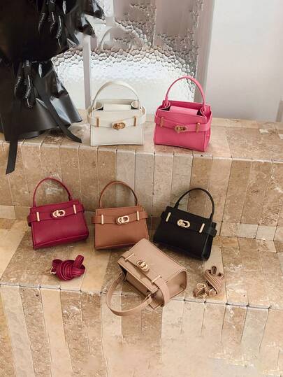 This New 1pc Mini Handbag/Crossbody Bag Is Casual, Simple, And Stylish. The Adjustable Shoulder Strap Makes It Suitable For Daily Outings And Travel. Compact And Convenient, It Easily Holds Everyday Essentials. A Versatile Piece, It's A Fashion Favorite, Suitable For Various Styles And Occasions, And Highly Adaptable. It Also Makes A Great Gift For Friends.