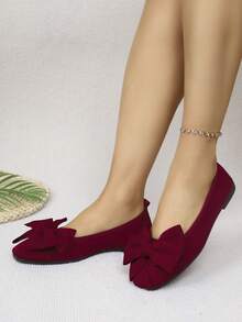 Zapatos planos con punta redonda y lazo de última moda y cómodos para niñas. Adecuados para la escuela, uso diario casual, fiestas, bailes, etc. Este zapato presenta un diseño multicolor con suelas planas. - Rojo - Ver 3