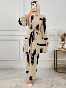 Conjunto de pantalones y blusa de manga larga con estampado total y cinturón, estilo árabe, para vacaciones de primavera - Multicolor - Ver 3