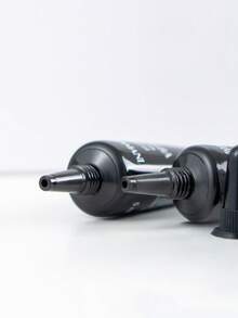 GIORGIO ARMANI [迷你装] CREMA NERA 紧致眼霜 5ml / 蕴含靶向肽的抗衰老眼霜 / 一款浓缩高效的抗衰老眼霜，专为提拉、紧致和抚平眼周肌肤而设计 - New - 5ml - 查看 6