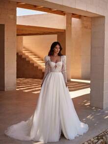 Enchanting Princess Sleeve Wedding Dress With Sweetheart Neckline And Elegant High Slit – Sophisticated Floor-Length A-Line Gown Featuring Full-Length Bishop Sleeves, A Flattering Neckline Design, Graceful Leg Reveal, And Flowing Silhouette, Perfect For Weddings, Christmas Galas, Halloween Balls, Formal Dances, Birthday Celebrations, And Special Evening Events. A Versatile Choice For Wedding Receptions, Holiday Parties, Anniversary Dinners, Luxury Getaways, Black-Tie Occasions, Cocktail Gatherings, Bridal Showers, Wedding Guest Attire, Graduation Formals, Homecoming Events, And As A Fairytale Bridesmaid Or Enchanting Evening Gown. - 白色 - 查看 2