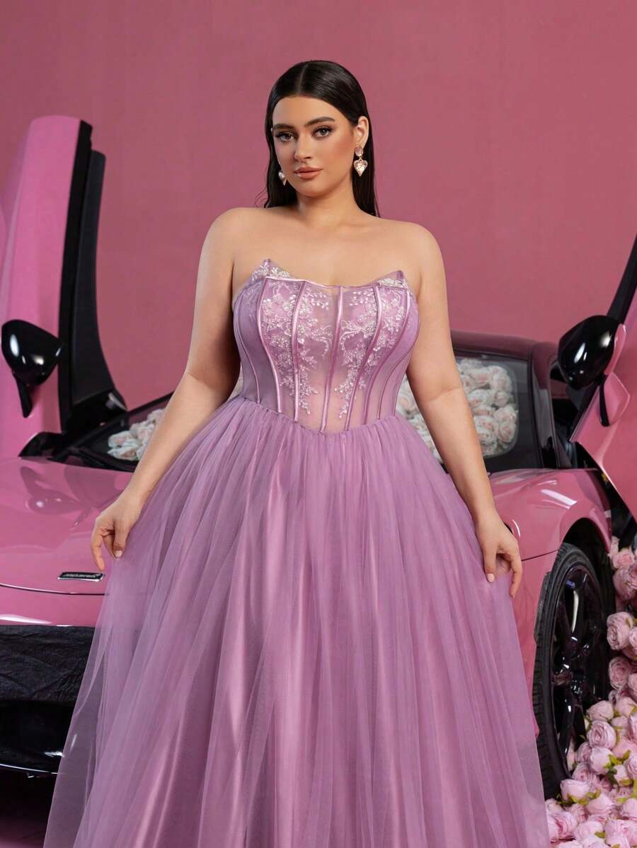 Faeriesty Elegante vestido de gala sin tirantes con falda de tul voluminosa y con volantes en capas y cola de barrido - Diseño sofisticado y lujoso para cenas formales de noche, atuendo de invitada de boda, retratos nupciales, eventos de alfombra roja, ocasiones de gala de lujo y fiestas de primavera - Púrpura malva - Ver 1