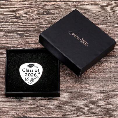 2026届毕业纪念木质牌匾，送给他的礼物 - 充满纪念意义的礼物，适合高中毕业生、男友、儿子、兄弟、挚友或同学，是毕业典礼、生日惊喜、告别派对、欢送礼物、圣诞节纪念品和节日礼物的完美之选。