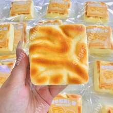 1个柔软虎纹面包捏捏减压玩具 - 趣味柔软触感，类似黏土的质地 - 柔软饺子皮材质，奶香虎纹逼真柔软慢回弹玩具 - 自闭症感官玩具，慢回弹桌面装饰减压玩具，复活节派对送给朋友的最佳礼物 - 彩色 - 查看 8
