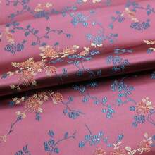 1块高品质提花缎面面料，深绿色，优雅花卉图案。适用于DIY家居装饰和服装制作，非常适合制作靠垫套、沙发套、包袋、旗袍和演出服。尺寸：长36/108/180英寸，宽29.5英寸。重量：150克/平方米。 - 提花布 - 查看 21