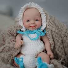 Muñeca bebé reborn niña mini de 7 pulgadas - Material de silicona lavable, muñeca recién nacida suave y realista, con piel pintada, conjunto de punto blanco, regalo familiar perfecto, regalo de muñeca recién nacida, adecuado para cumpleaños/Navidad/Halloween/Acción de Gracias - Blanco - Ver 8